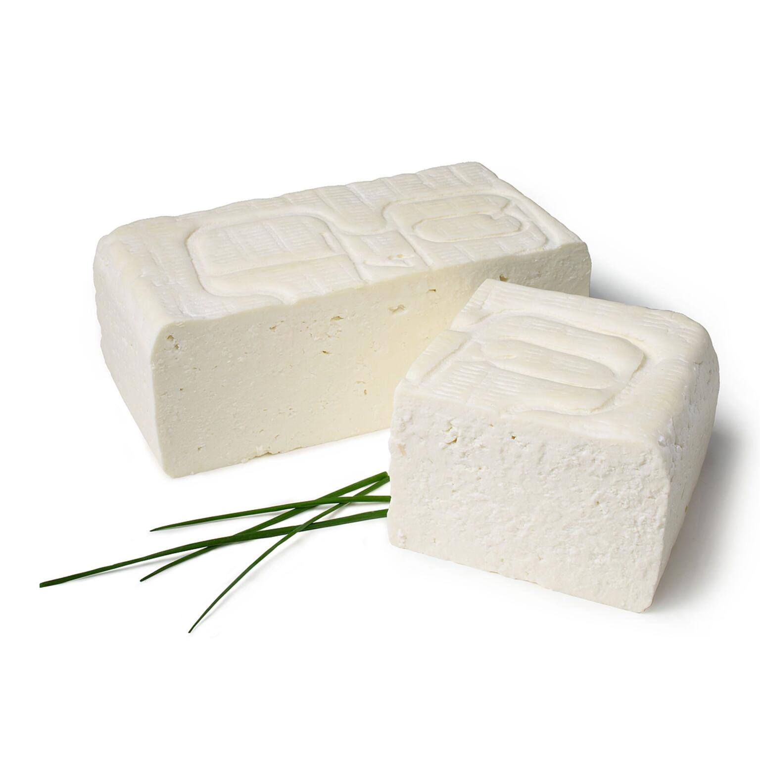 Quartirolo lombardo DOP a metà La Casera