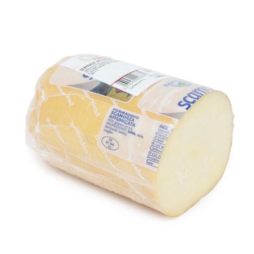 Scamorza affumicata a metà Bayernlnad