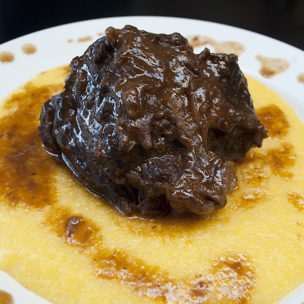Stracotto di guanciotti di manzo con polenta