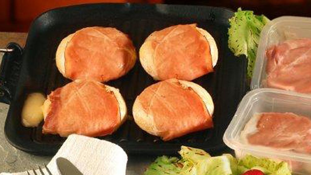 Tomino in crosta con speck