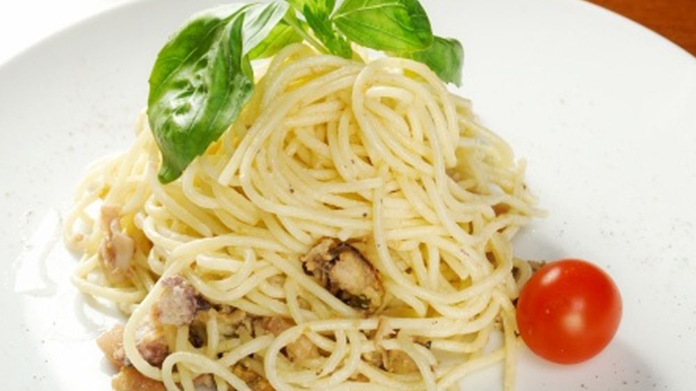 Tagliolini al ragù di branzino