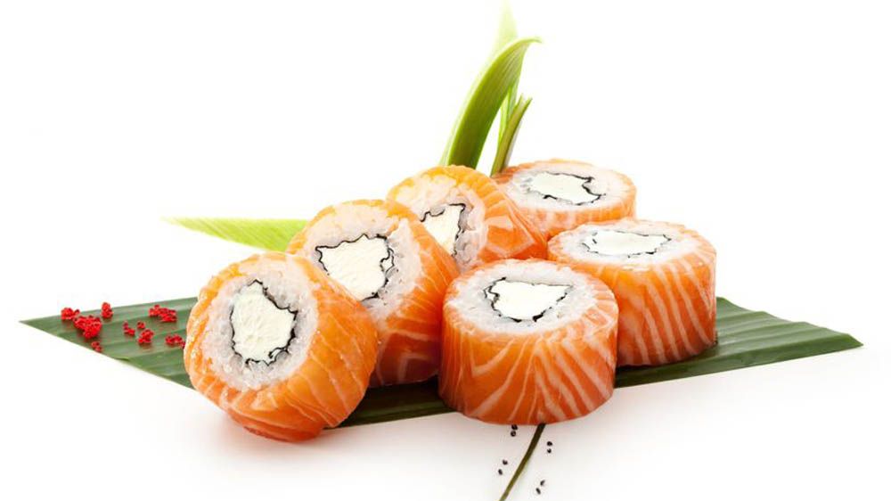 Sushi al salmone affumicato
