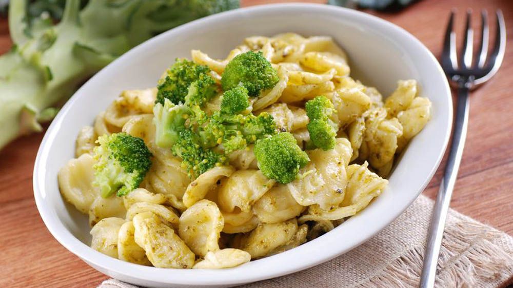 Orecchiette con broccoli e scampi
